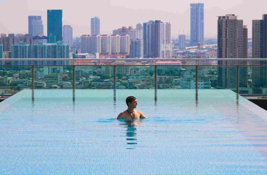 Dubai's Pool Rehab